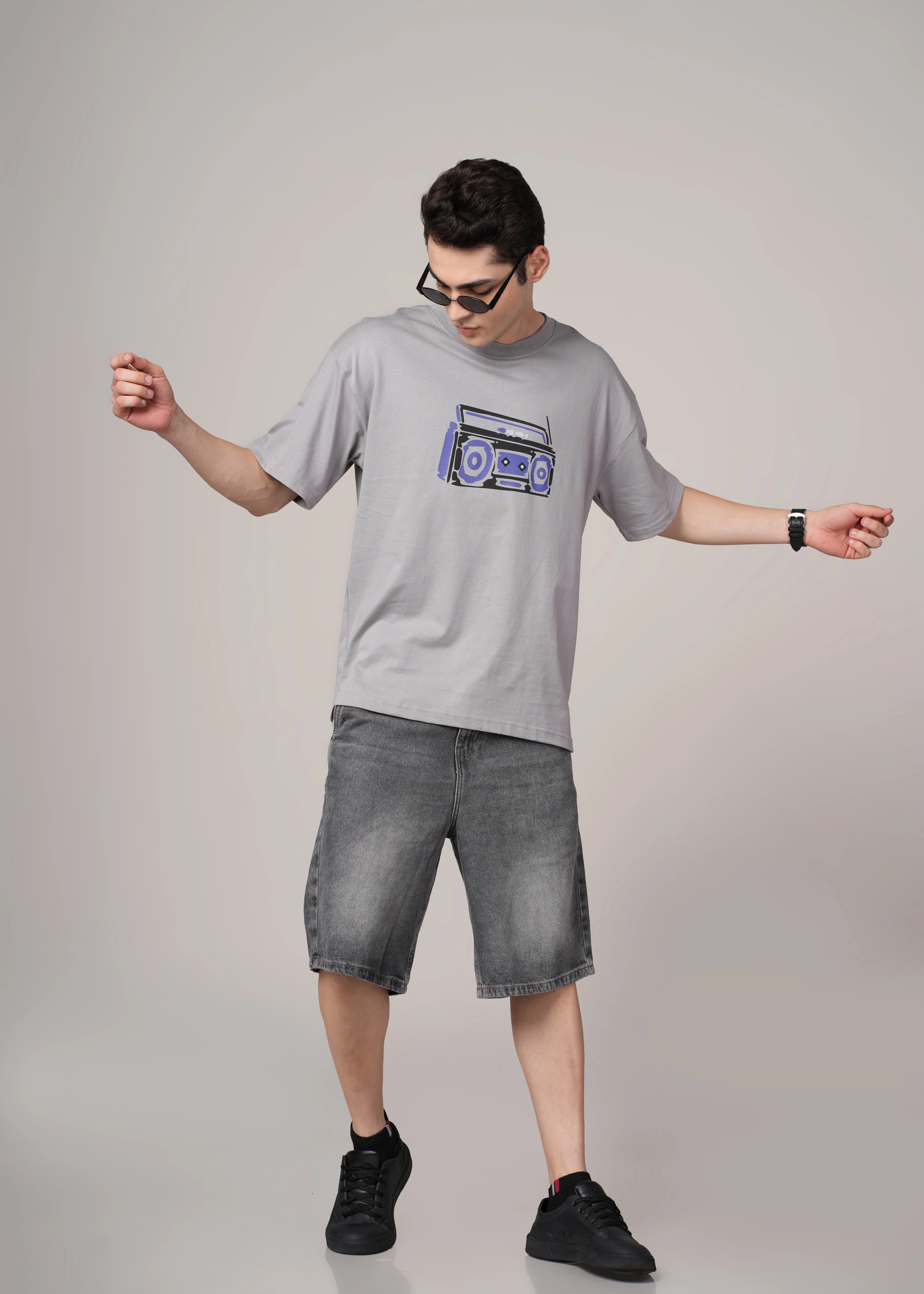 Men Grey Graphic Cotton Oversized T-Shirt - Image 8