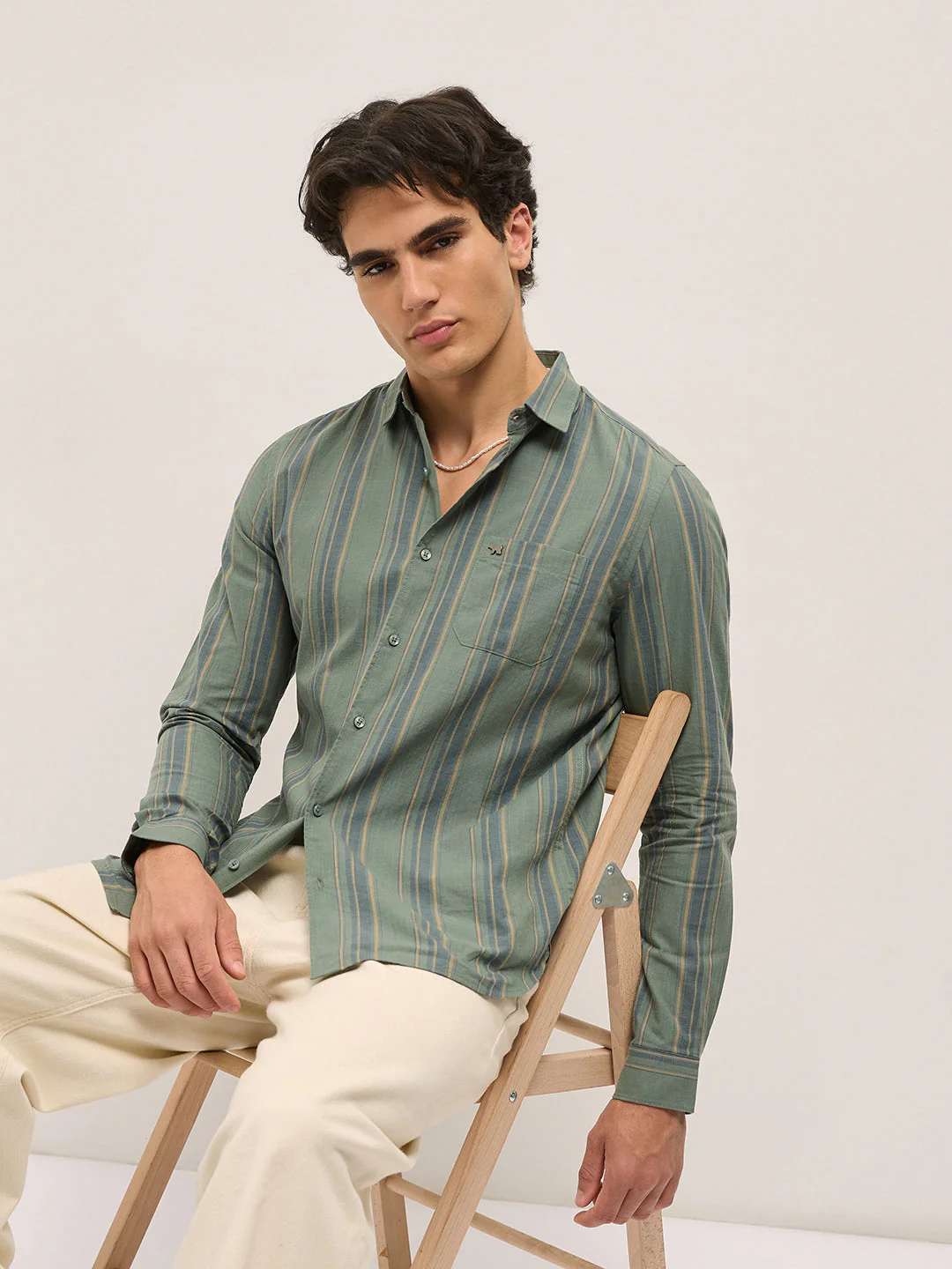 Men Green Vertical Stripes Slim Fit Casual Shirt