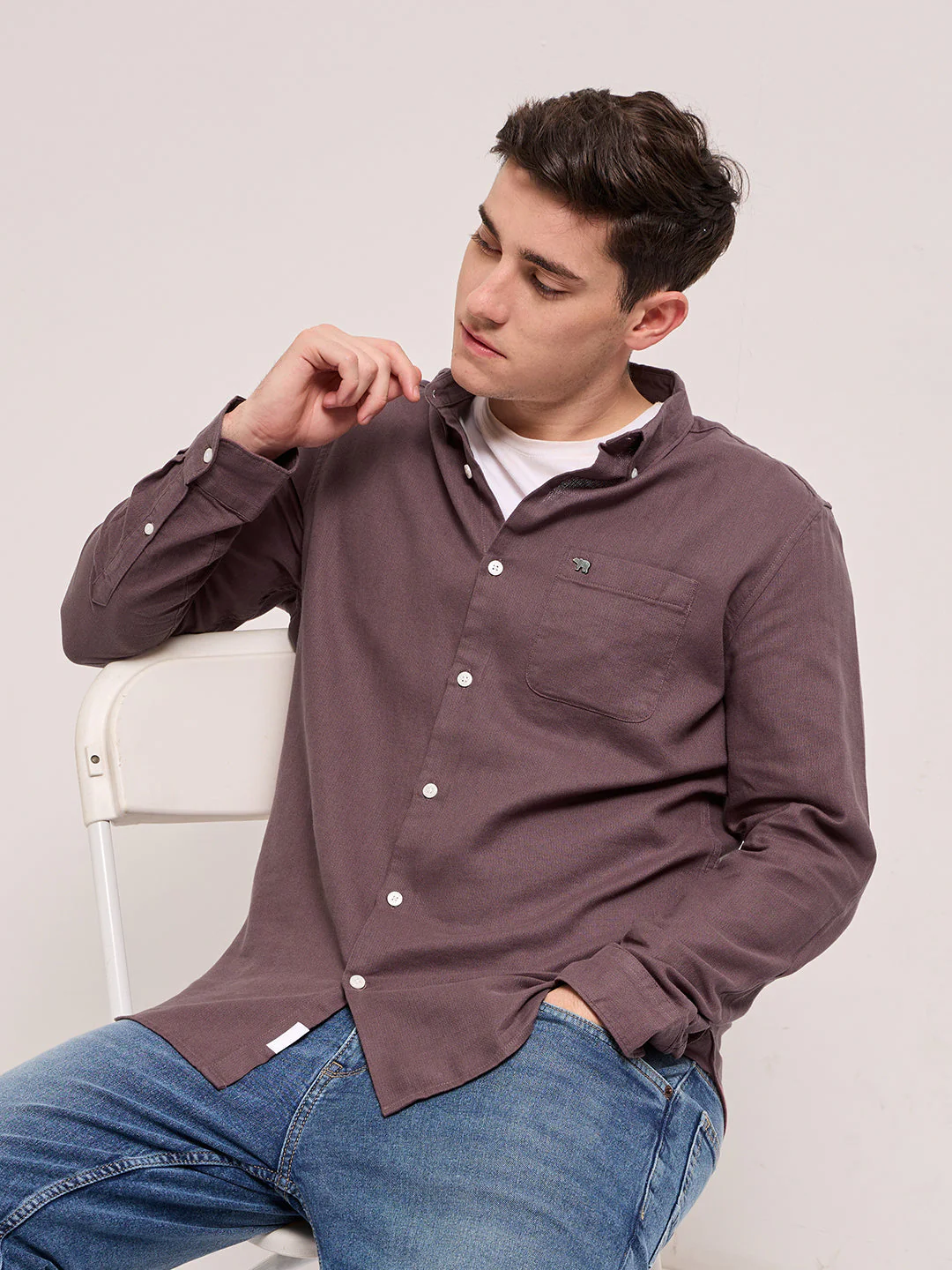 Men Maroon Solid Slim Fit Casual Shirt