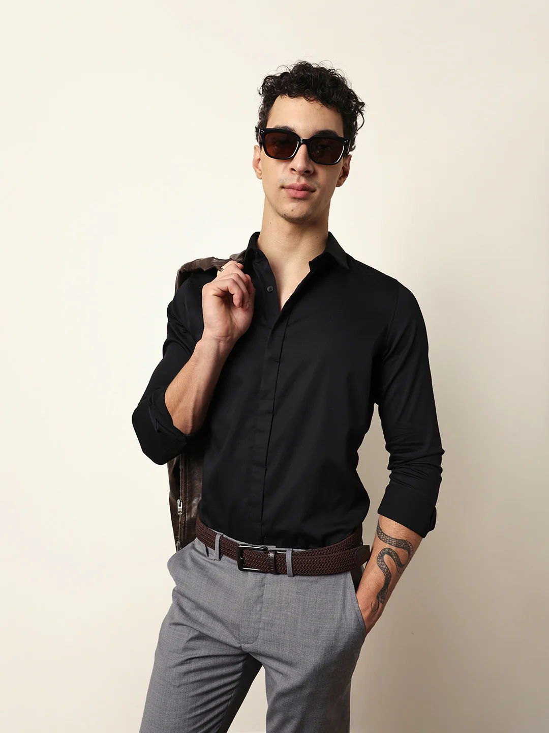 Men Modern Fit Casual Shirt