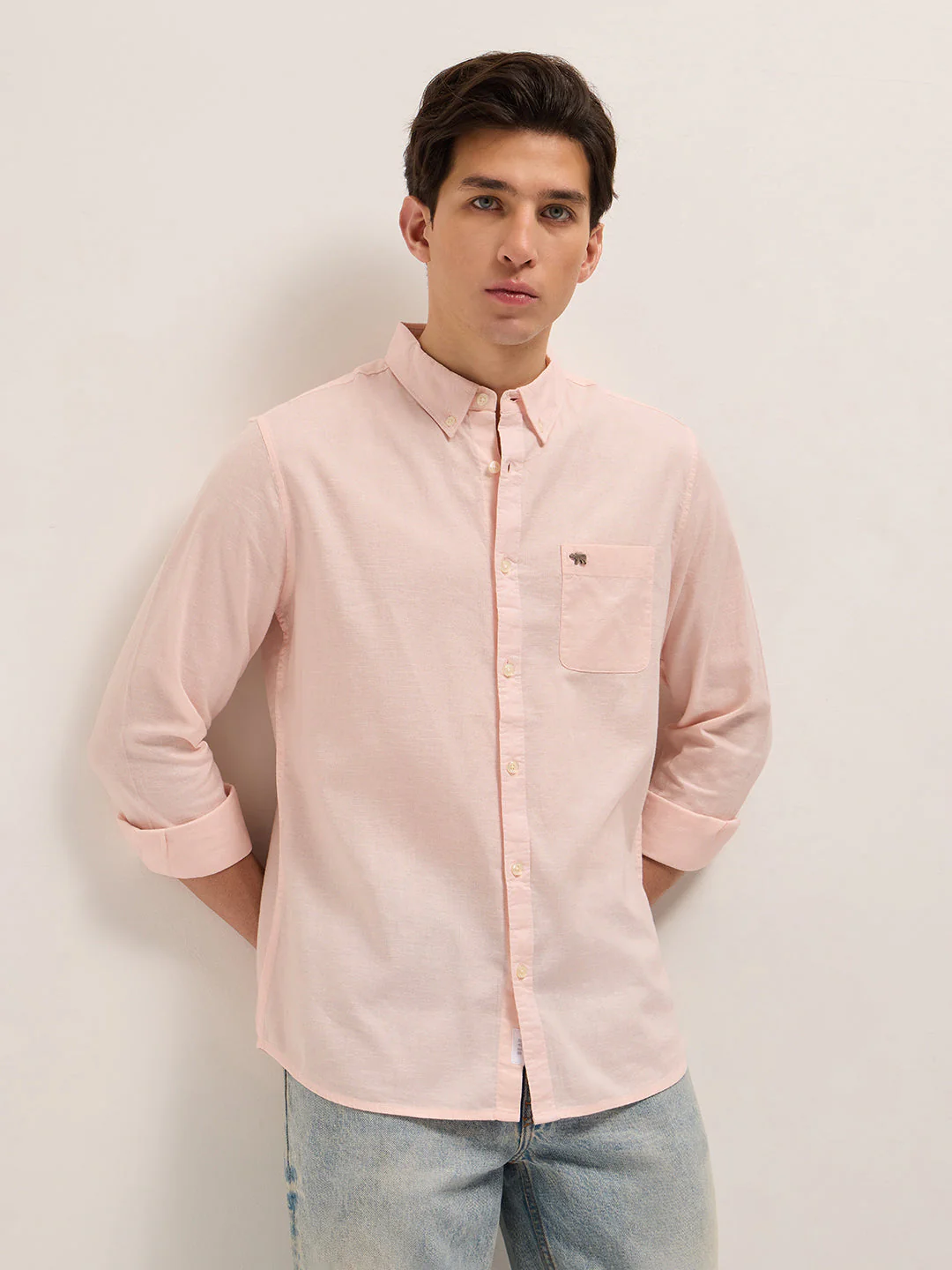 Men Pink Cotton Blend Solid Slim Fit Casual Shirt