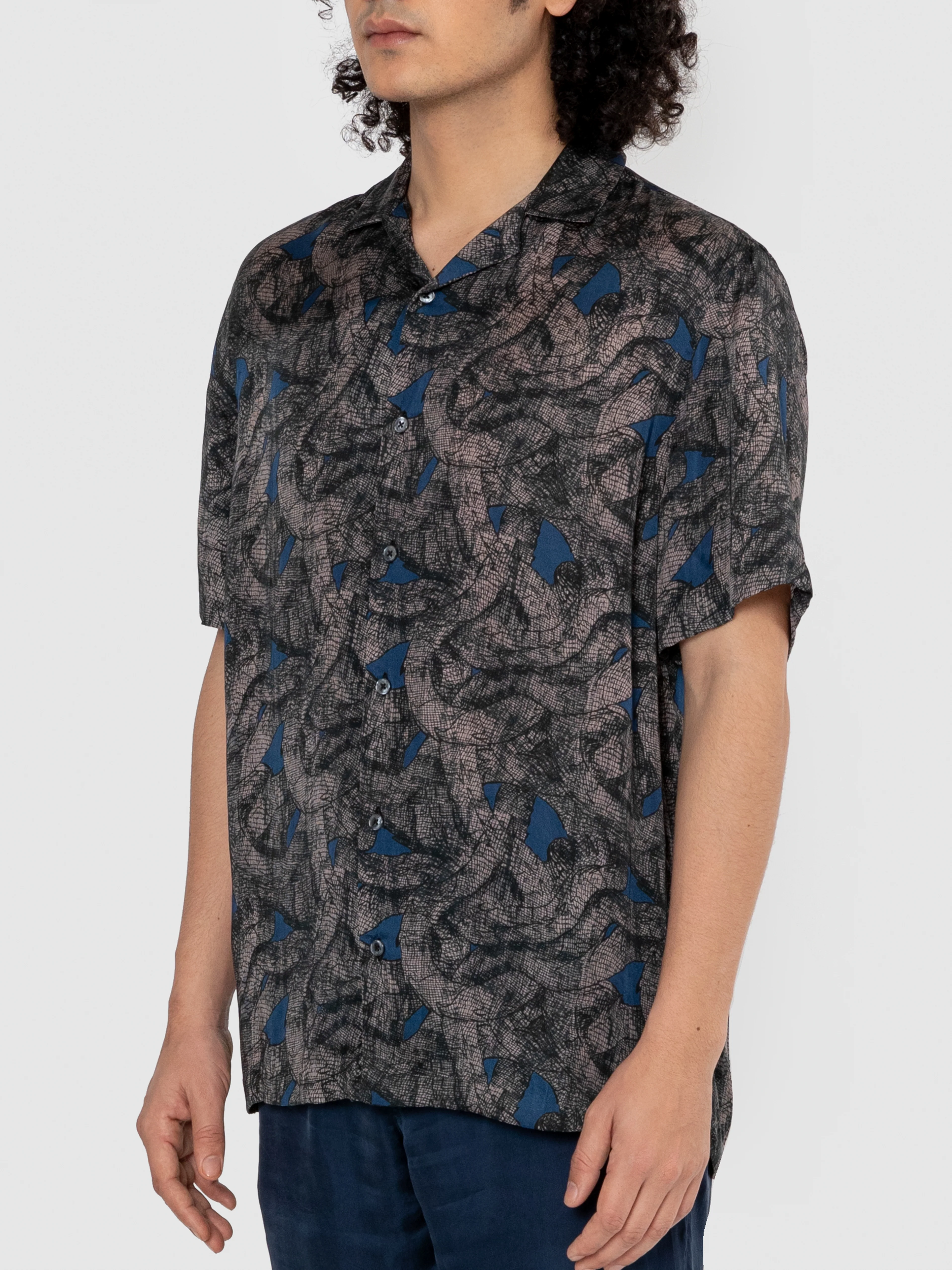 Men Twisted Dragon Resort Shirt