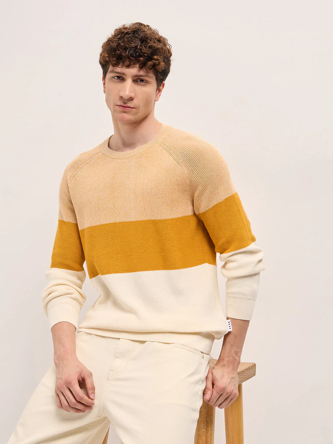 Men Yellow Color-Block Textured Knit Crew Neck T-Shirt