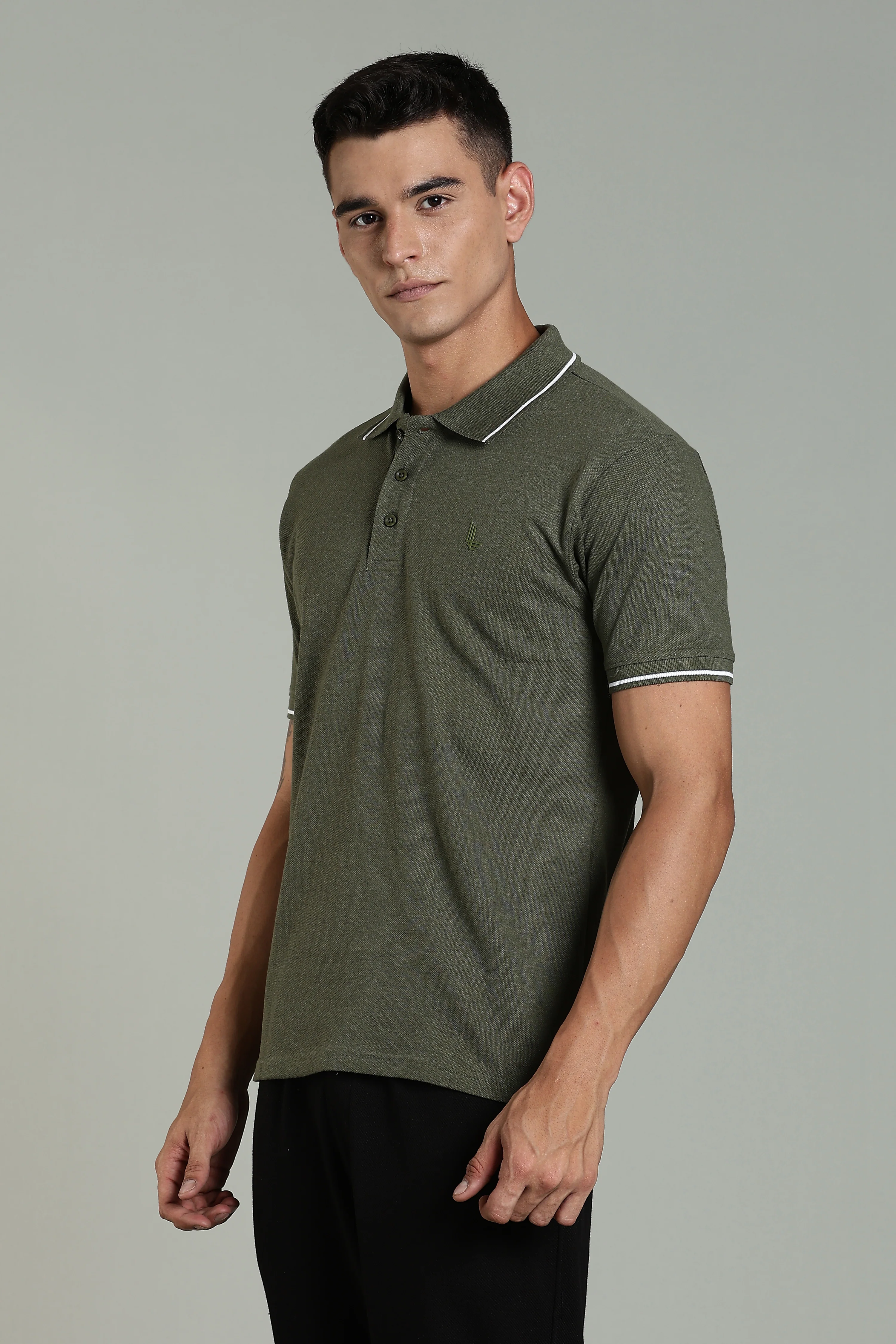 Men Solid Olive Cotton Blend Tshirt - Image 7