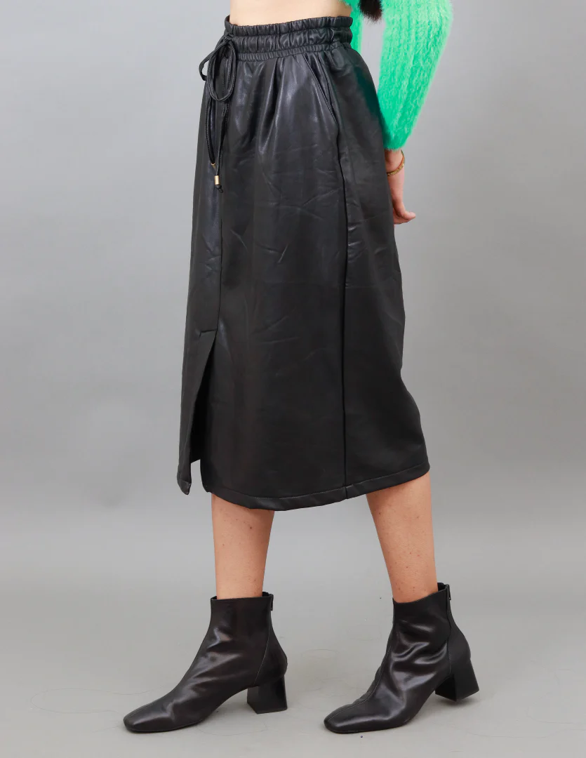 Women Black Faux Leather Skirt - Image 2