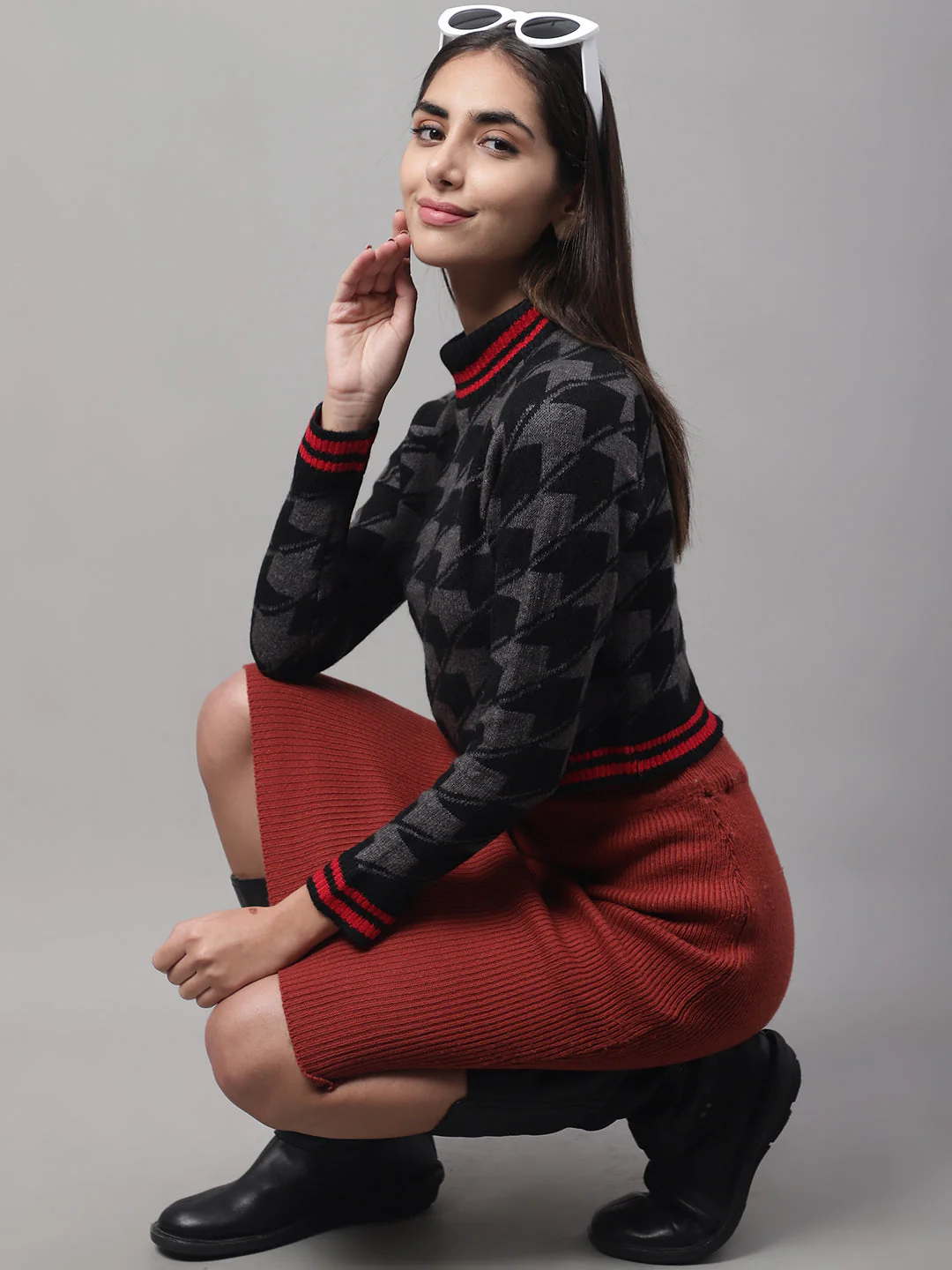 Women Black High Neck Vest - Image 6