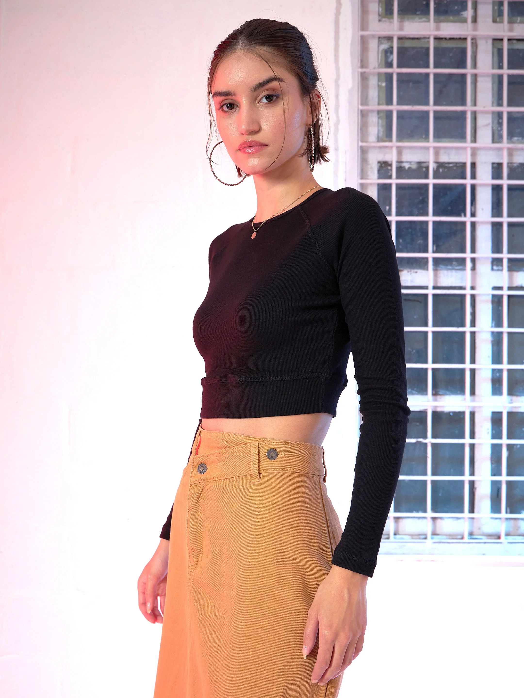 Women Black Rib Full Sleeve  Crop Top - Image 4