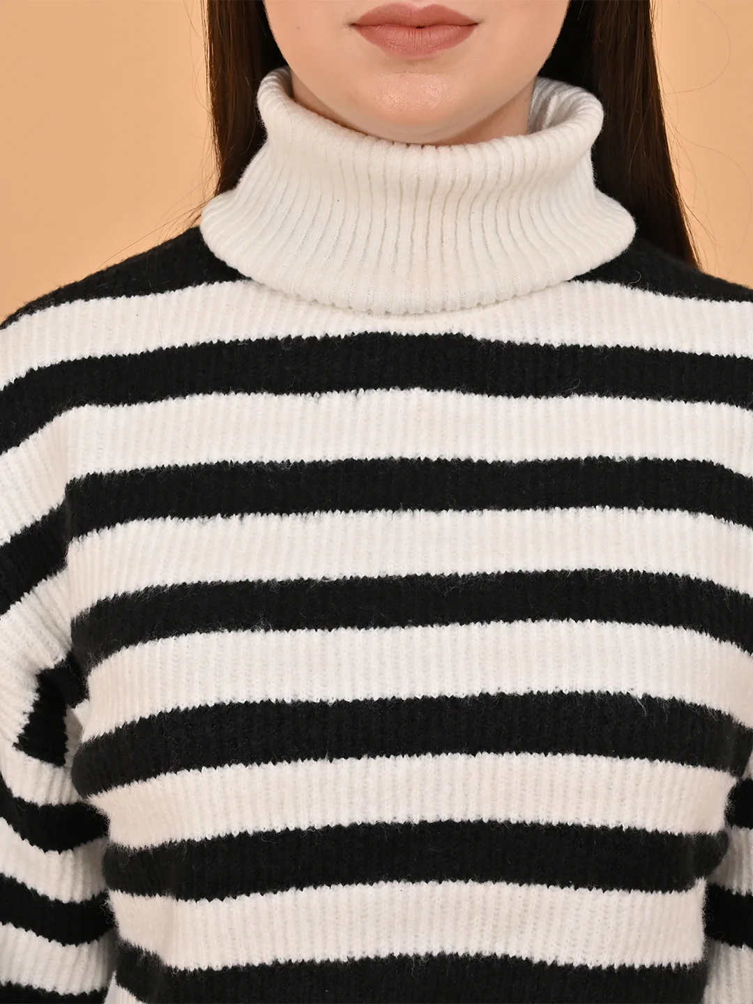 Women Black Striped Loose Drop Shoulder Sweater - Image 5