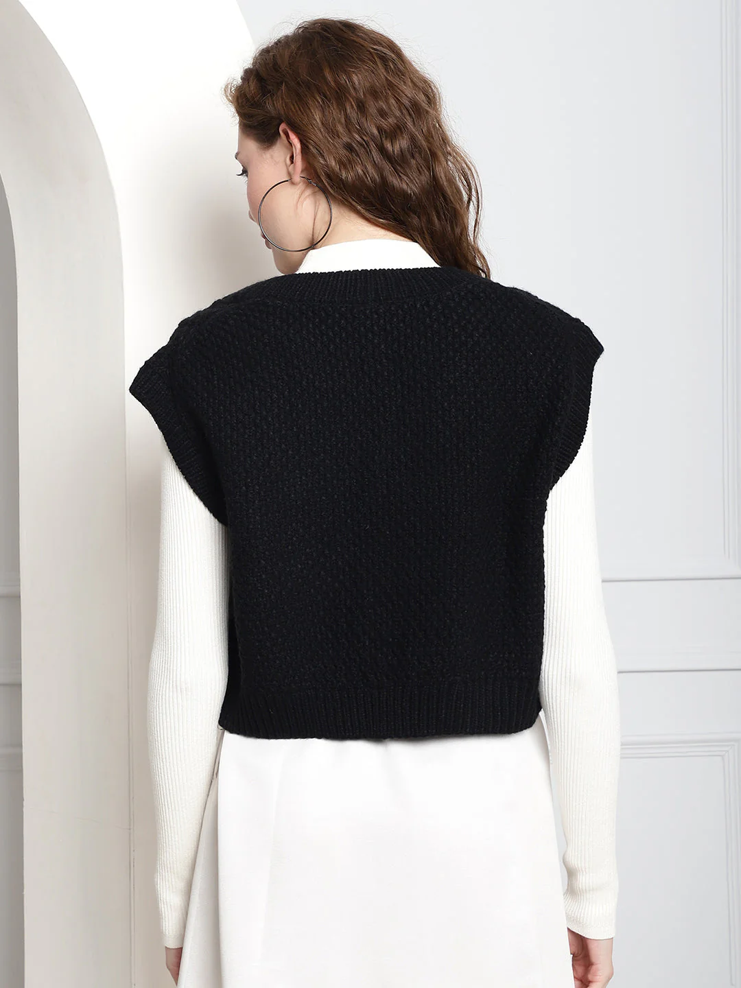 Women Black V Neck Sweater Vest - Image 5