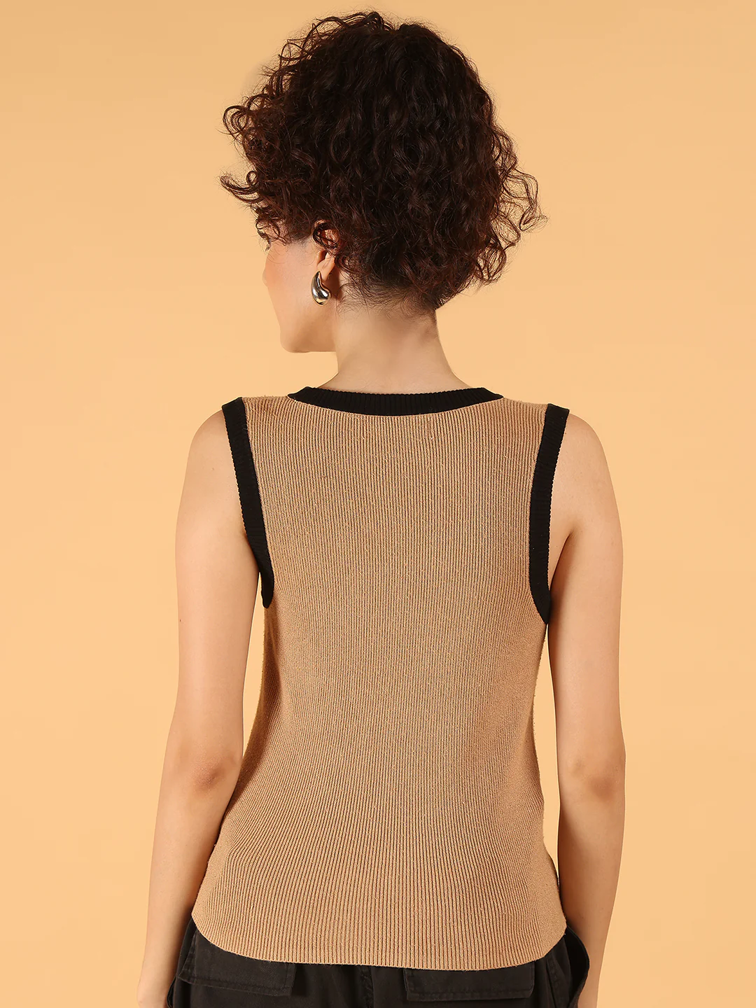 Women Brown Sleeveless Knit Sweater Vest - Image 4