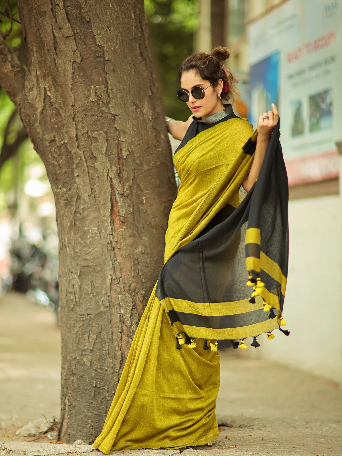 Women Cotton Checks Pallu Saree