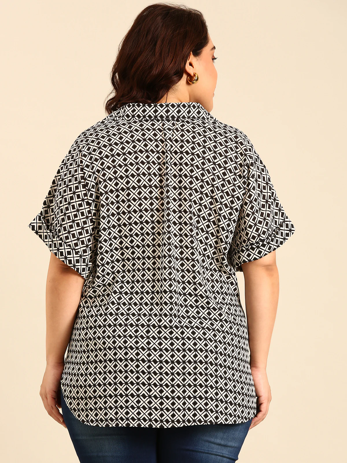 Women Georgette Printed Relaxed-Fit Shirt - Image 4