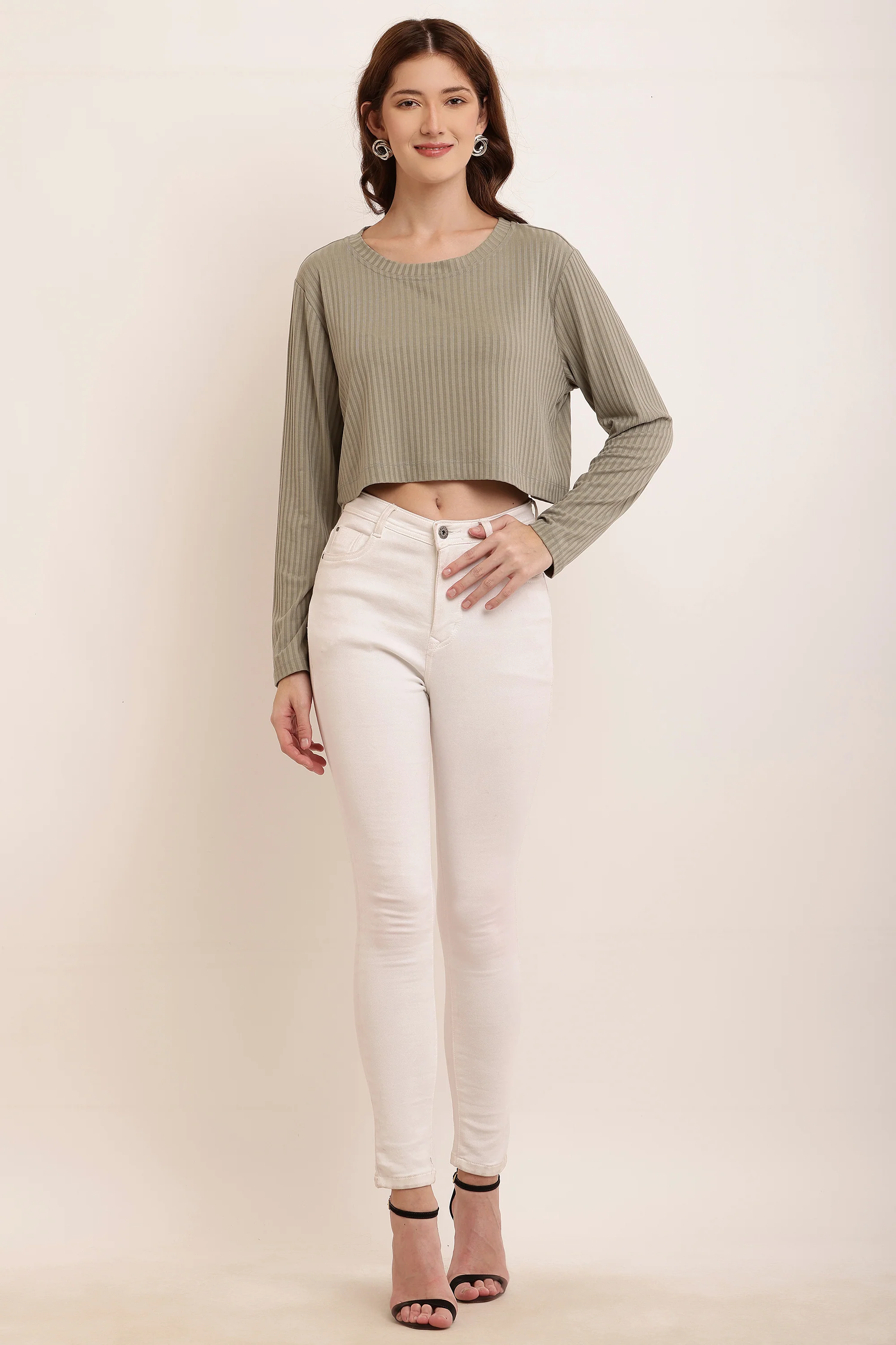 Women Green Cotton Crop Top - Image 2