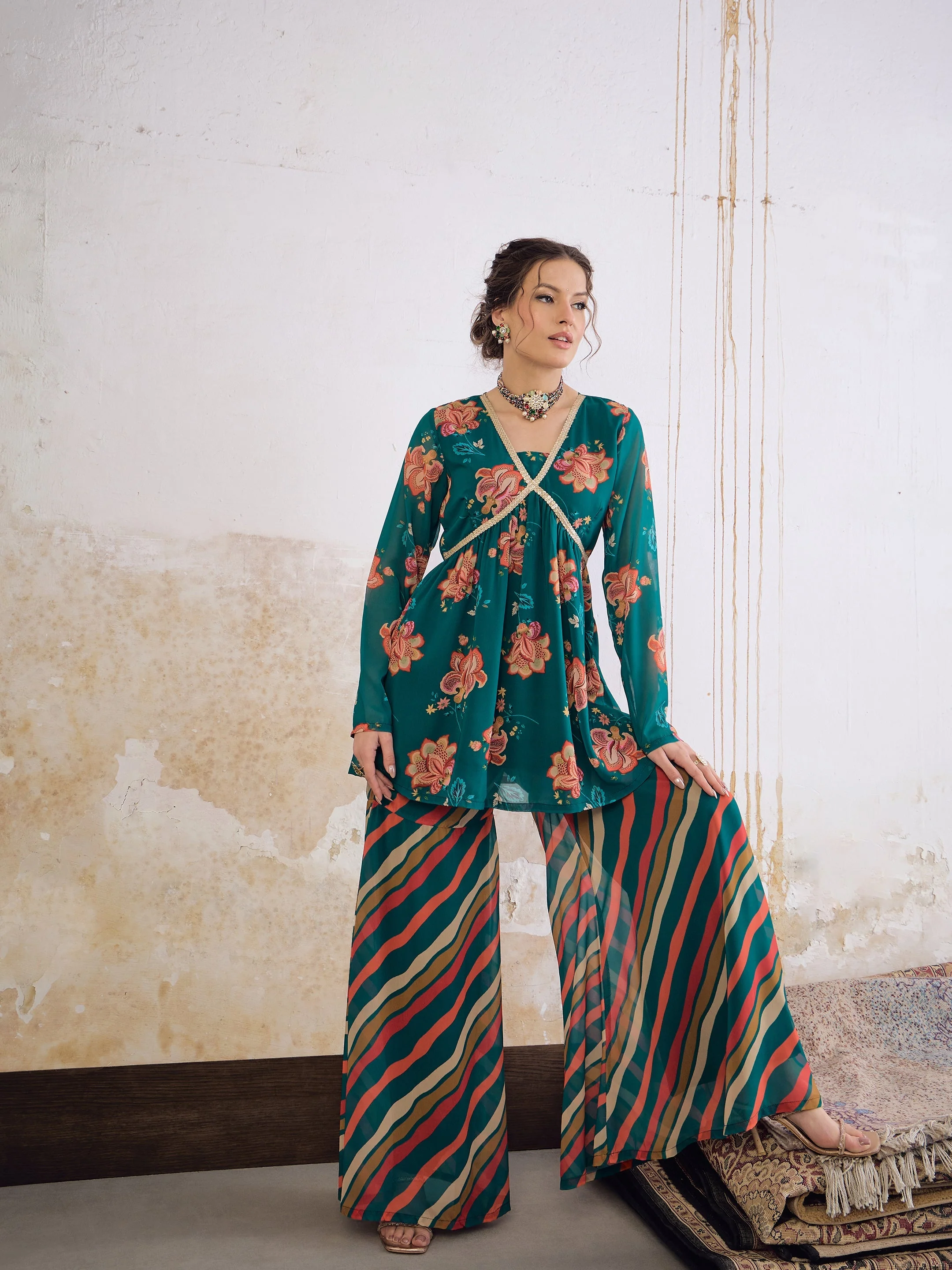 Women Green Floral V Neck Peplum Top With Sharara Pants - Image 2