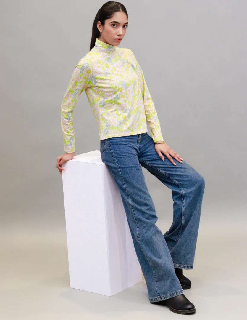 Women Light Green Floral Print Top - Image 2