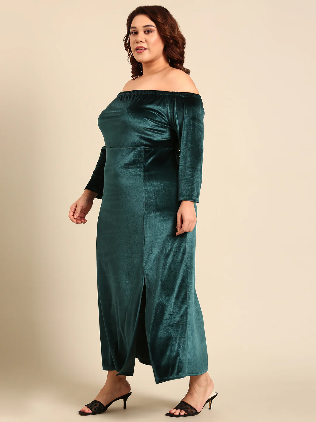 Women Maxi Plus Size Green Velvet Maxi Dress - Image 3