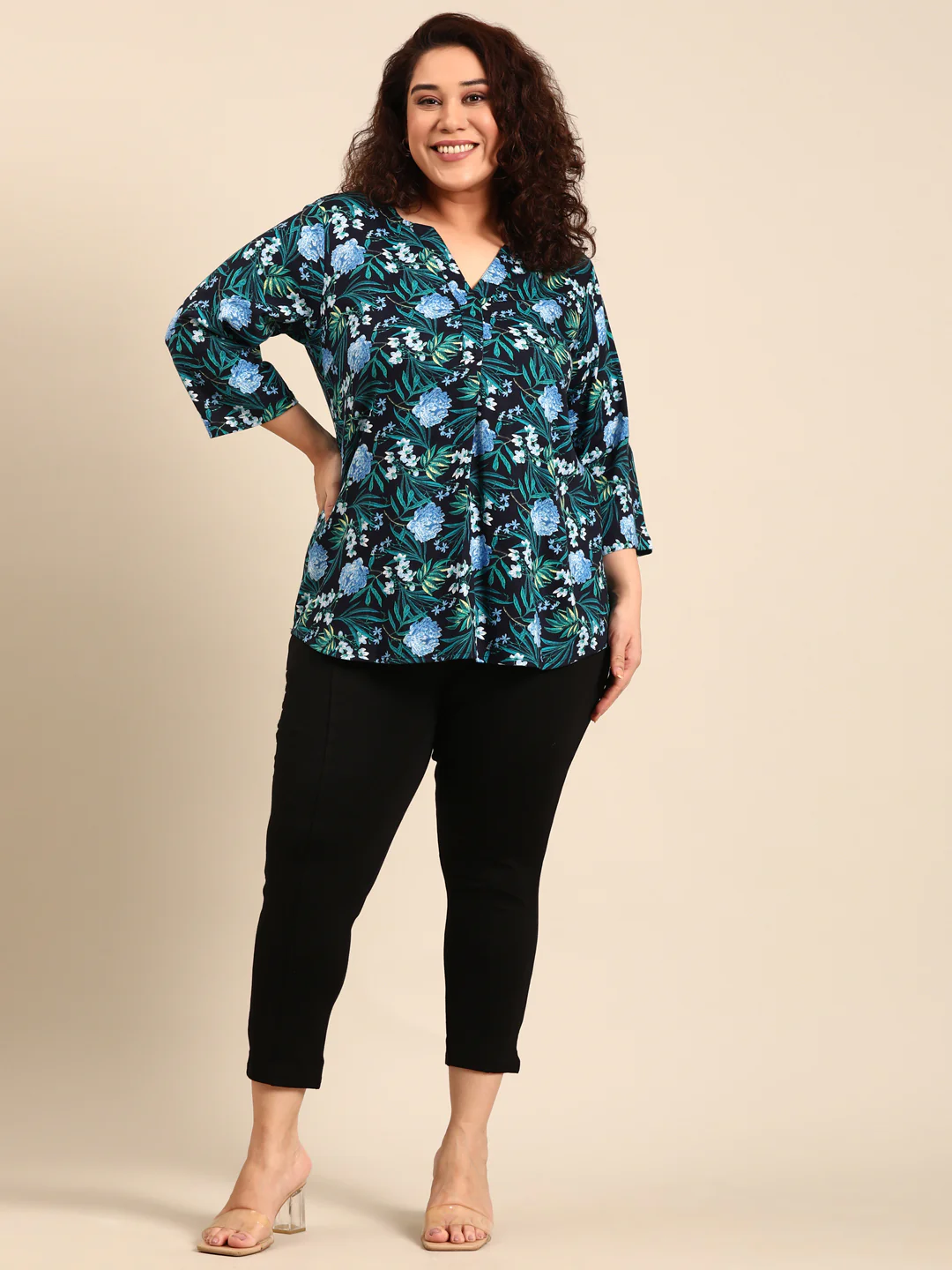 Women Plus Size Navy Floral Top - Image 5