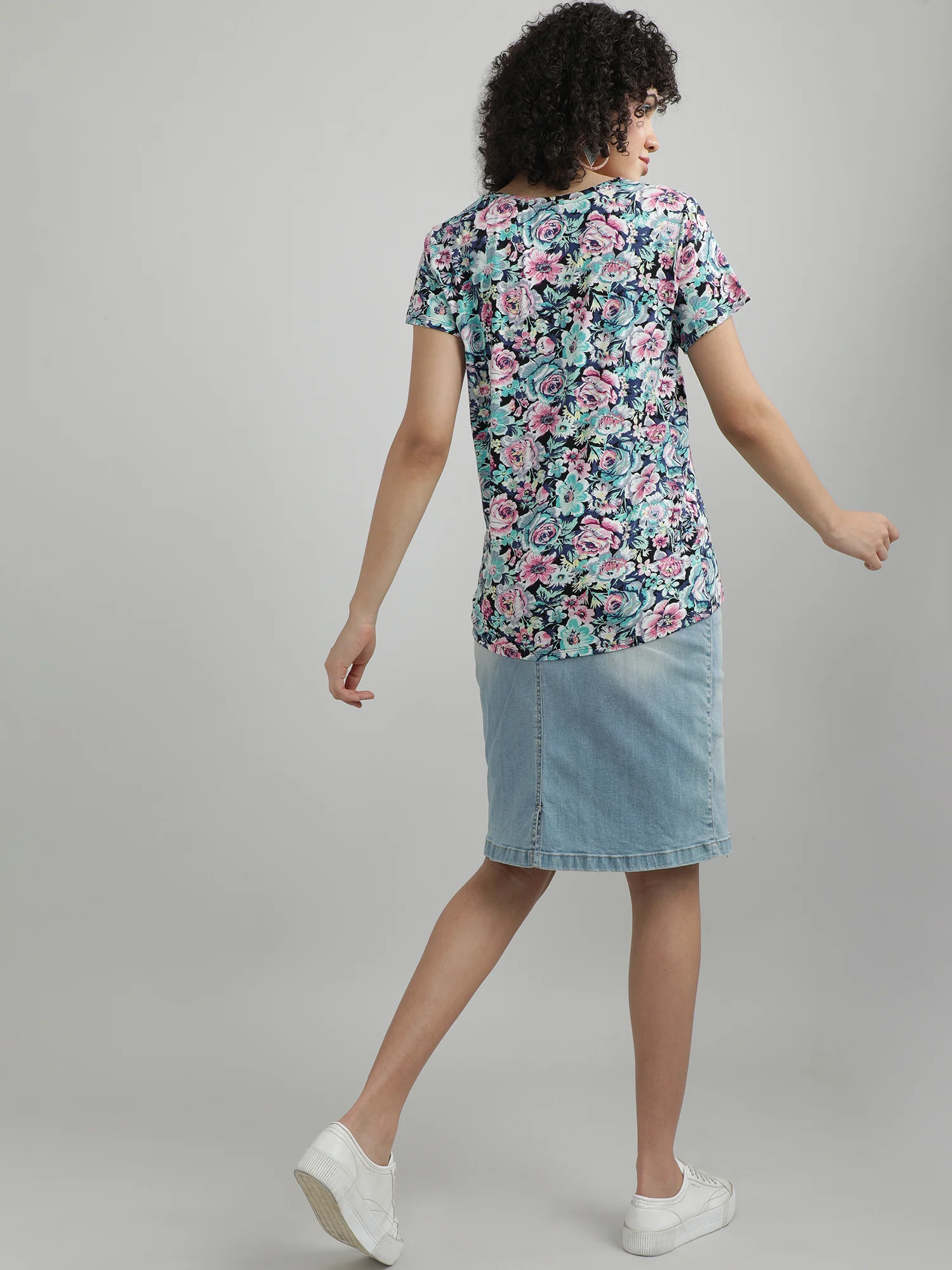 Women Printed Short Sleeves T shirt - Image 6