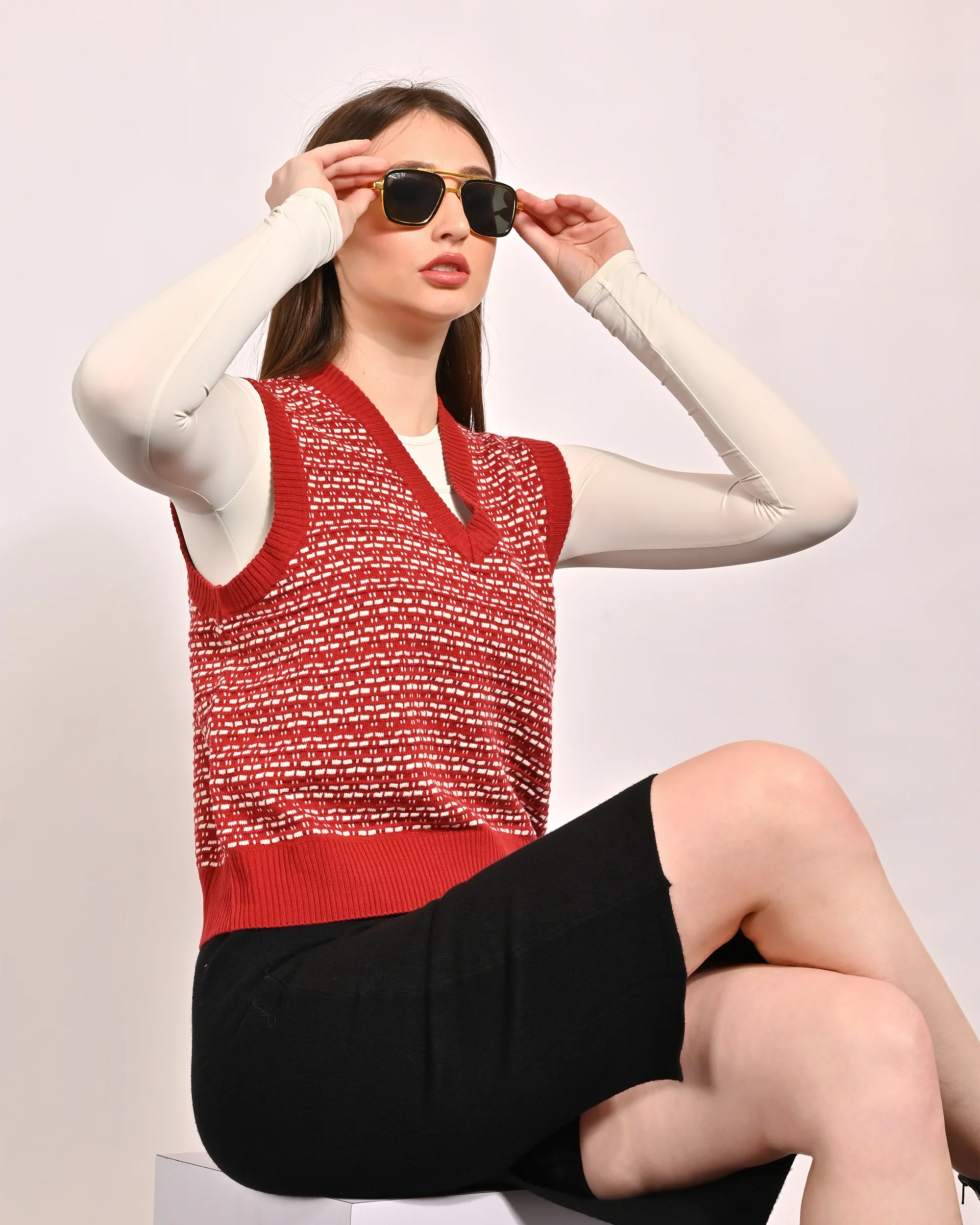 Women Red V Neck Vest Sweater - Image 2