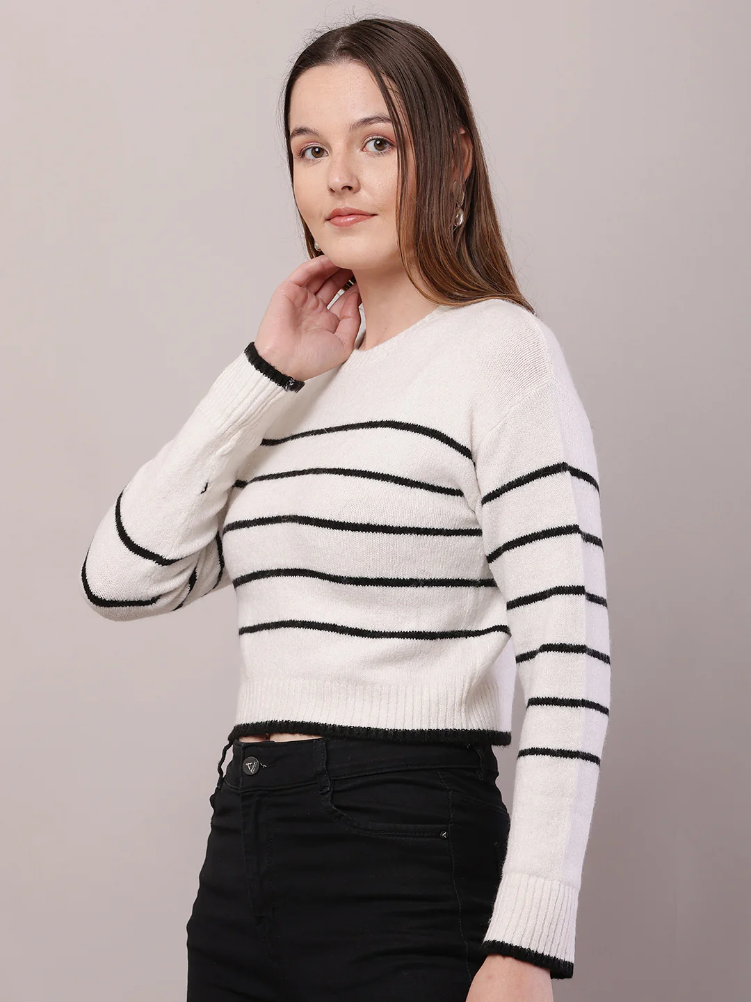 Women Striped Acrylic Crew Neck Full Sleeve Sweater