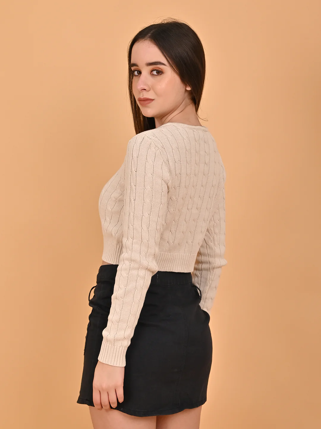 Women White Cropped Cardigan - Image 3
